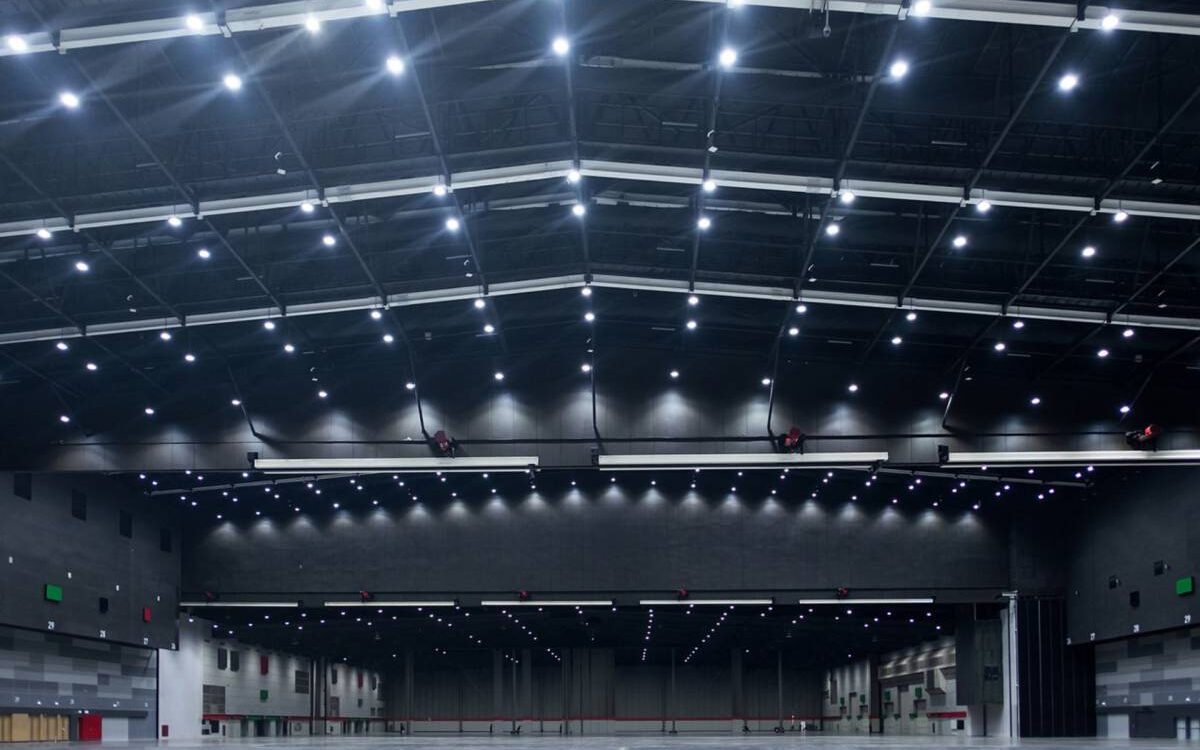 FOTOLIA_157396284_SUBSCRIPTION_MONTHLY_M 1200X750 | Maz elec Relamping à Lunéville et Dombasle-sur-Meurthe : étude d’éclairage Lunéville